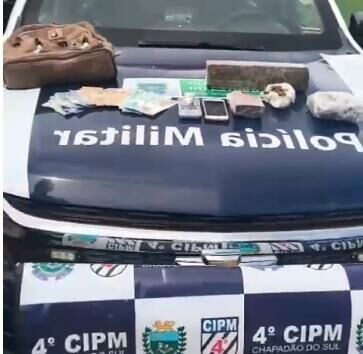 Imagem de compartilhamento para o artigo Durante flagrante, homem é preso com maconha, skank, cocaína e munição em Chapadão do Sul da MS Todo dia